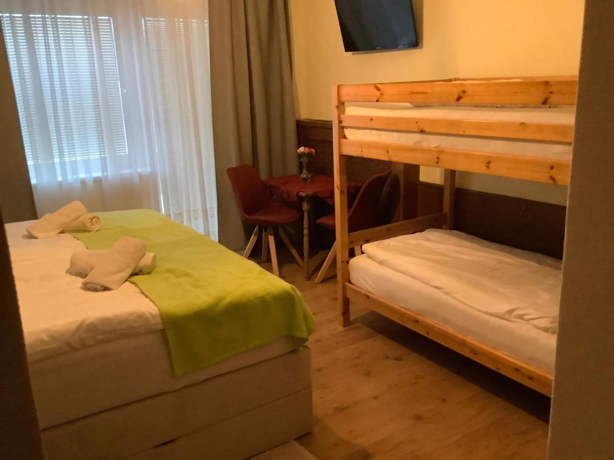 Gasthaus 3-Laenderblick Mönichkirchen Kültér fotó