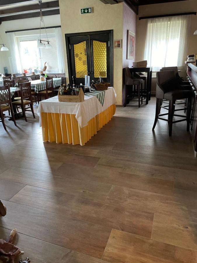 Gasthaus 3-Laenderblick Mönichkirchen Kültér fotó
